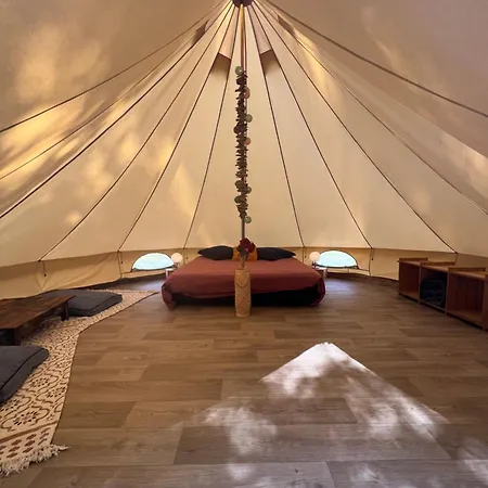 Le Tipi Glamour Au Bord De La Riviere *